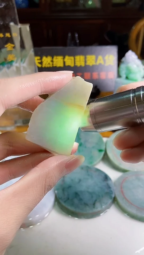 颈饰未镶嵌翡翠缅甸翡翠A货890