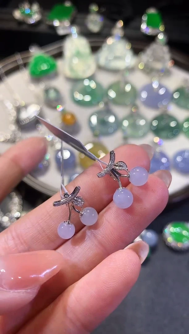 【闪购商品】翡翠吊坠(不含链)18K金镶嵌4无鉴赏多样性发货一件