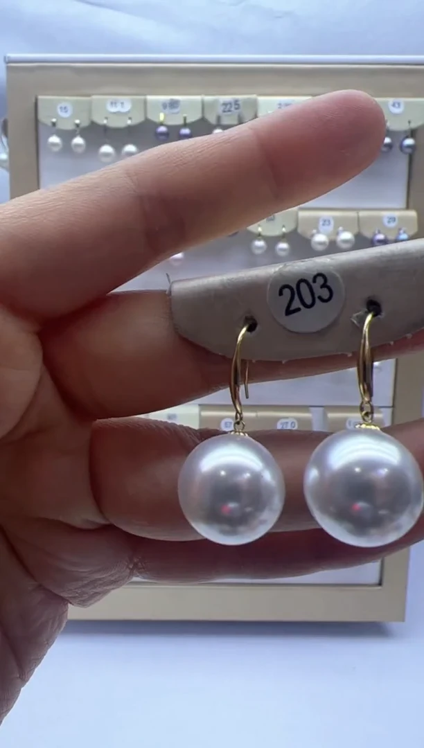 【闪购商品】淡水珍珠耳饰18K金镶嵌203
