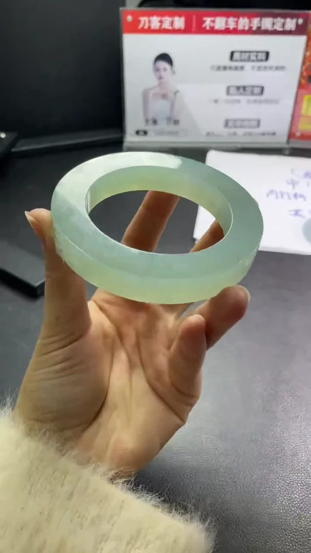 【闪购商品】定制翡翠手镯未镶嵌手镯DDS/发一件