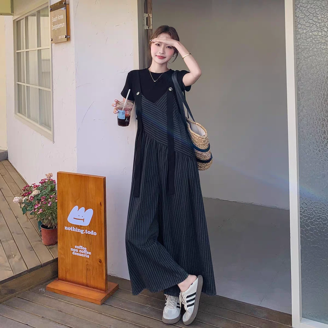 气质休闲套装女短袖显瘦2025夏季新款小众设计感条纹背带裤女上衣