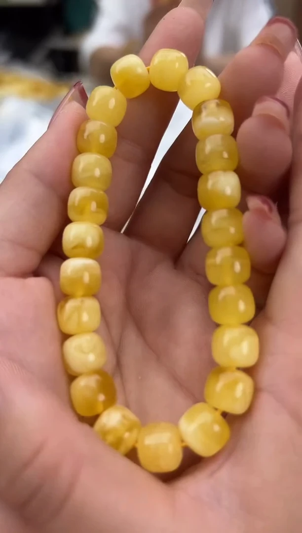 【闪购商品】琥珀裸石未镶嵌蜜蜡手串