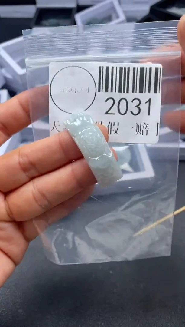 吊坠(不含链)未镶嵌翡翠2031