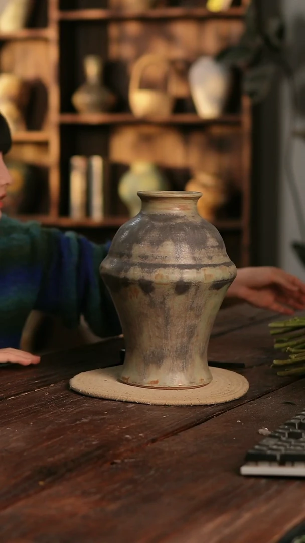 摆件9-360 陶瓷花器高26口径8