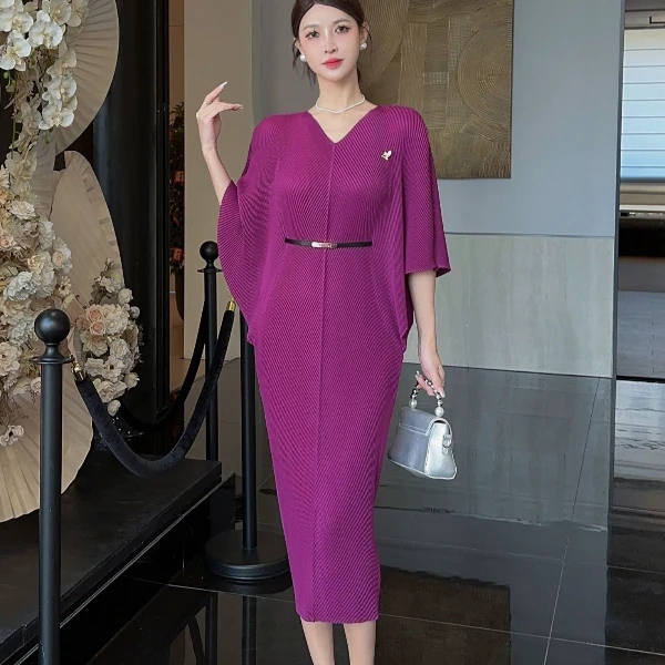 【文文家】SK8220V领蝙蝠袖龙鳞褶腰带款连衣裙&春季轻奢女装