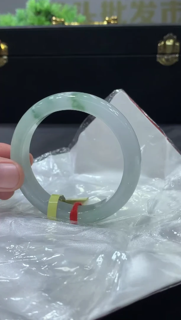 未镶嵌手镯翡翠翡翠手镯