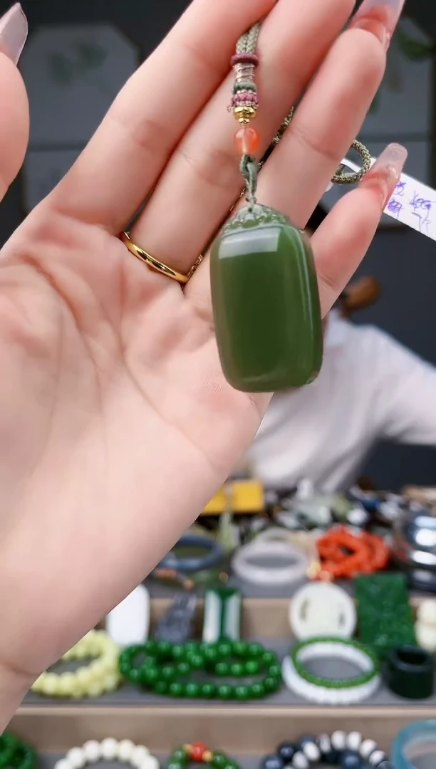 和田玉未镶嵌颈饰多样性发货  拍一单发一个