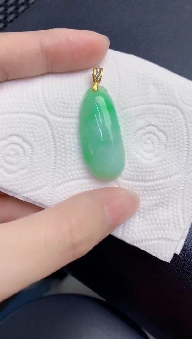 颈饰未镶嵌翡翠天然翡翠缅甸A货