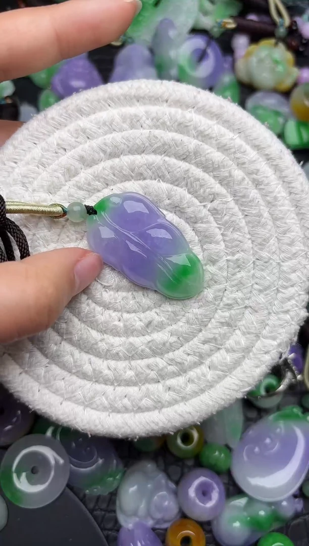 颈饰未镶嵌翡翠缅甸翡翠吊坠