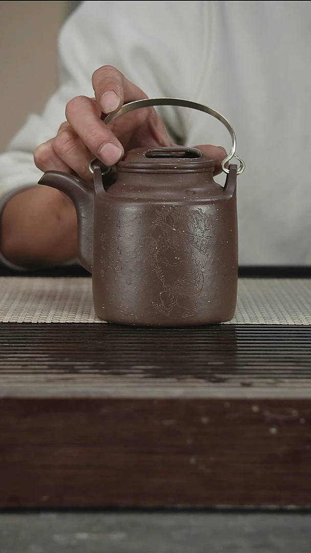 茶壶紫砂蒋凌云，带证400CC121号