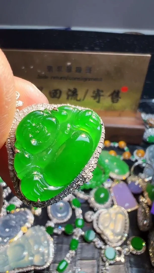 【闪购商品】翡翠颈饰18K金镶嵌翡翠回流