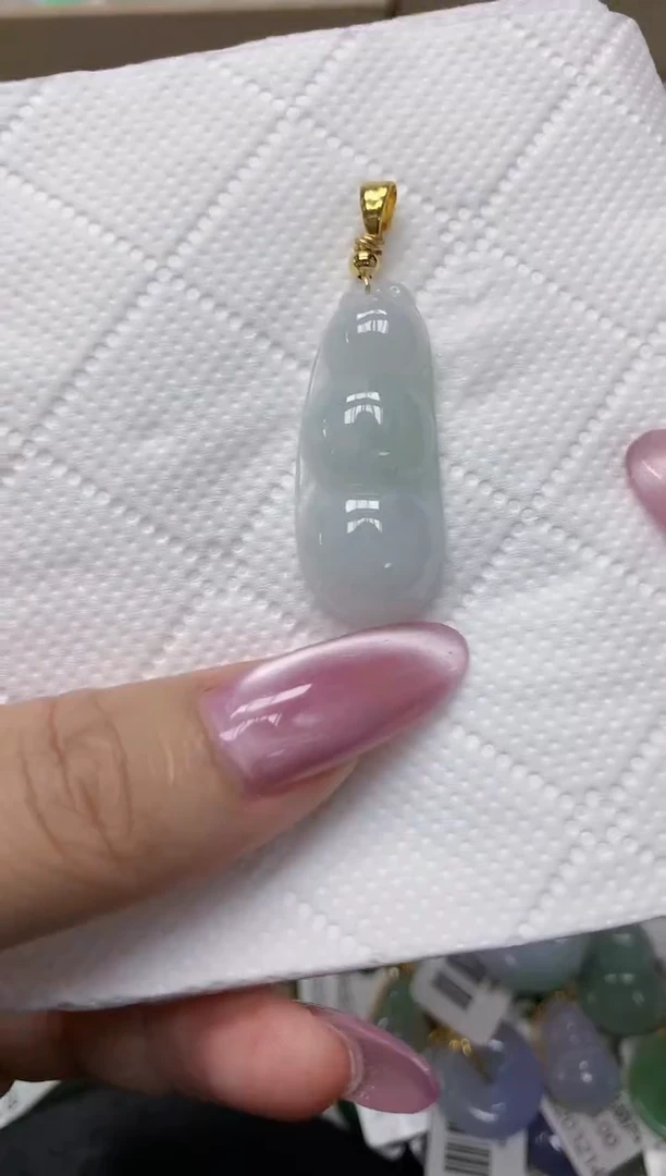 翡翠未镶嵌颈饰111111111