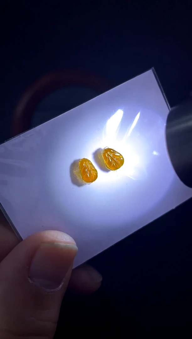 【闪购商品】定制翡翠未镶嵌一对