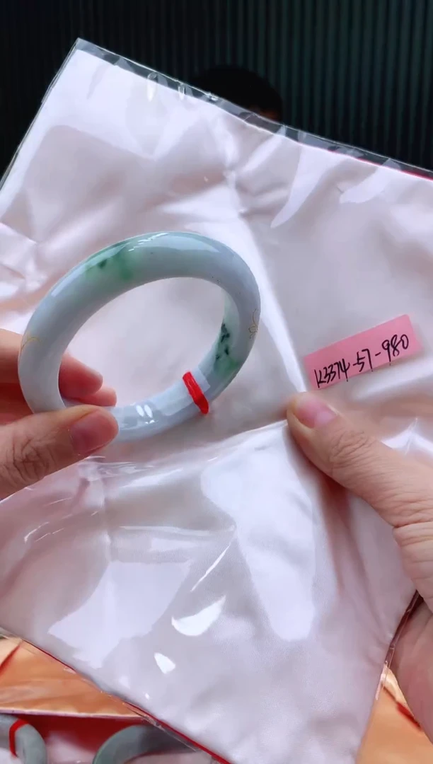 未镶嵌手镯翡翠57