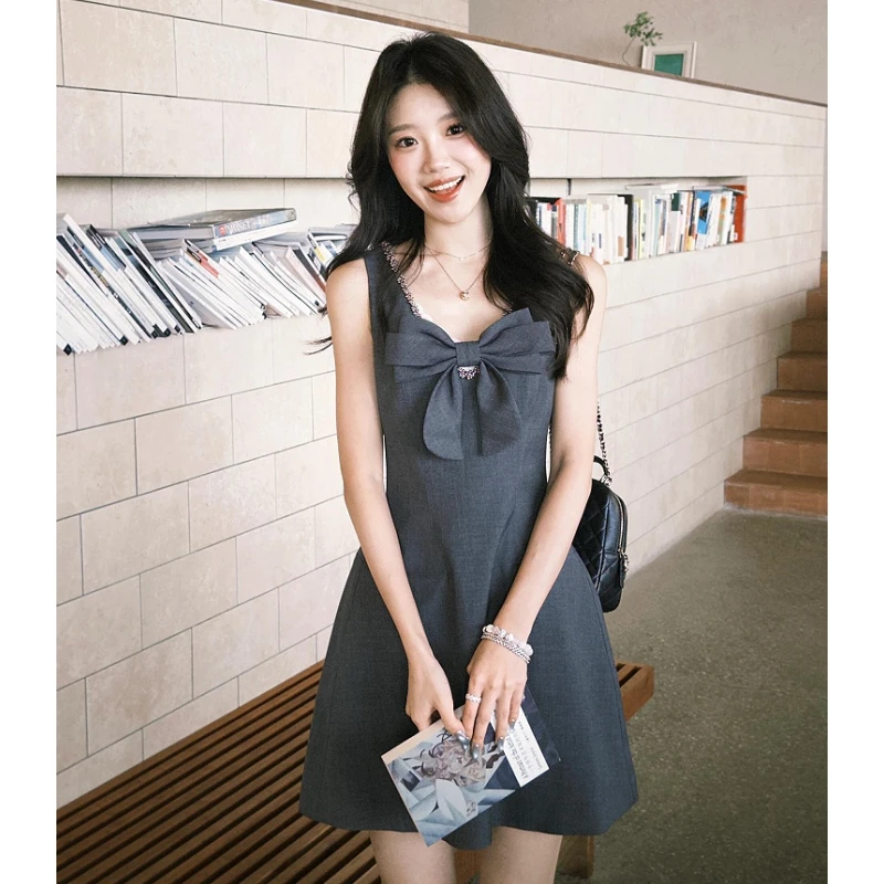 夏季新款气质收腰显瘦吊带短裙高级感灰色蝴蝶结无袖背心连衣裙女