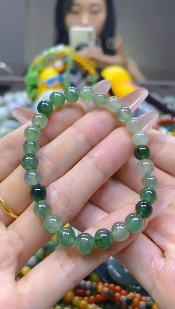 翡翠未镶嵌颈饰6MM/P/翡翠A货，一件也是批发价