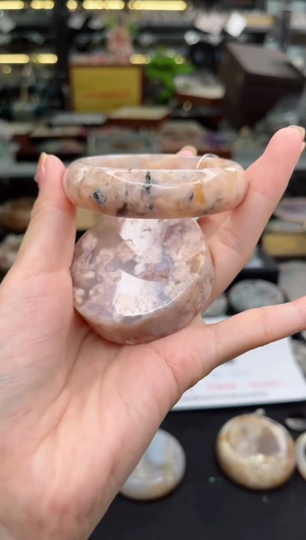 【闪购商品】石英质玉手镯未镶嵌54圈口（赠品镯心）1608078