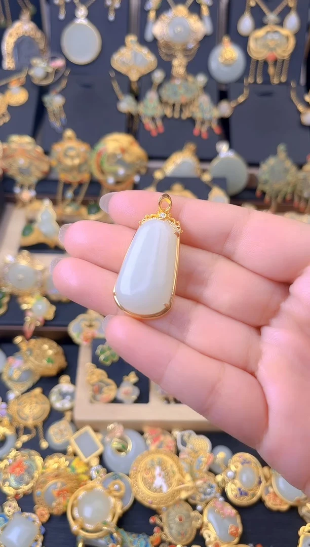 和田玉银S925镀金镶嵌颈饰无念无事牌吊坠