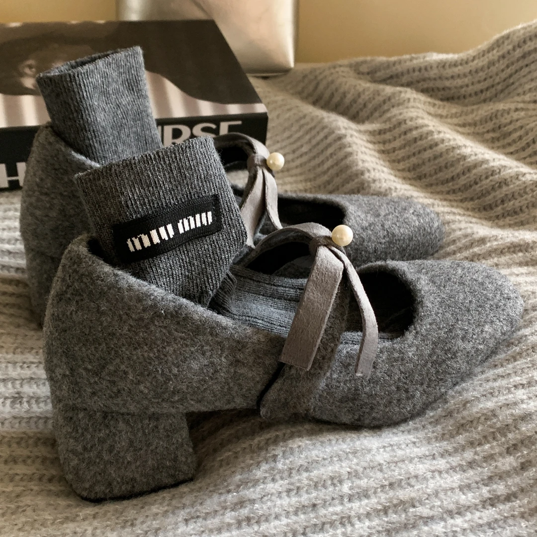 高级灰~秋冬穿搭yyds！晚晚风温柔呢子料单鞋加绒蝴蝶结玛丽珍鞋