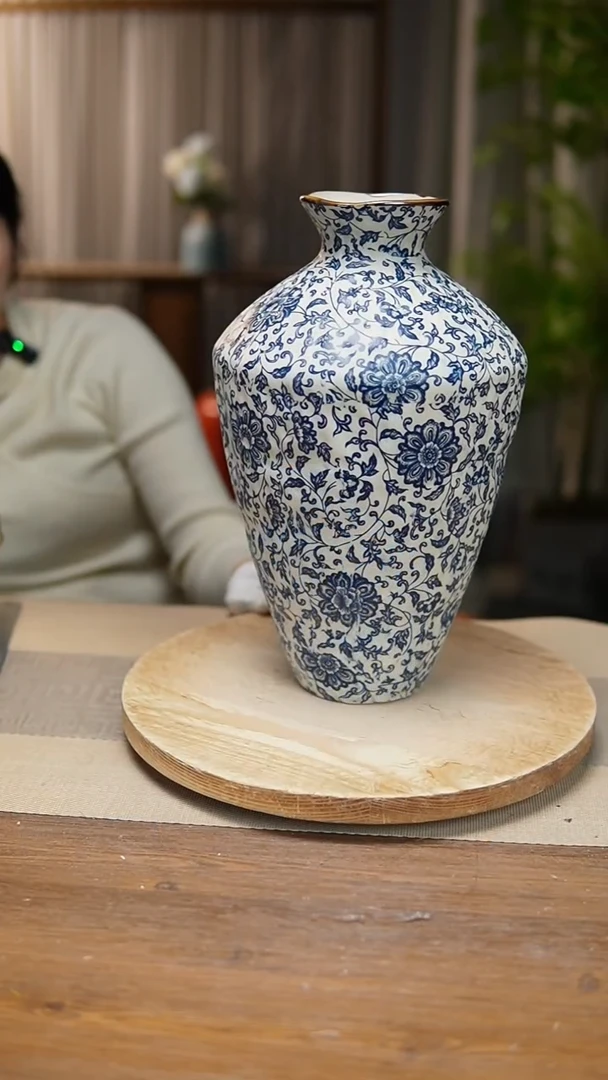 【闪购商品】陶瓷  花器青花瓷缠枝莲高脚