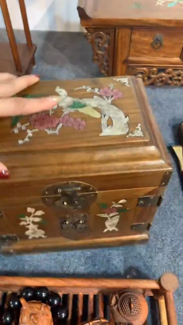 木福利             镶嵌管箱