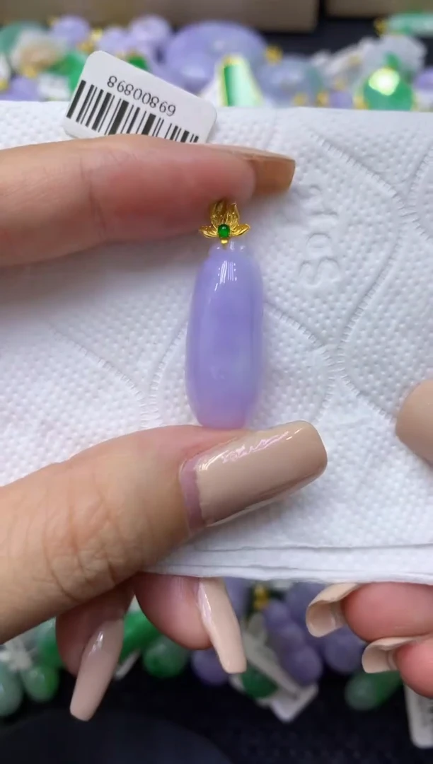 颈饰18K金镶嵌翡翠天然缅甸翡翠A货