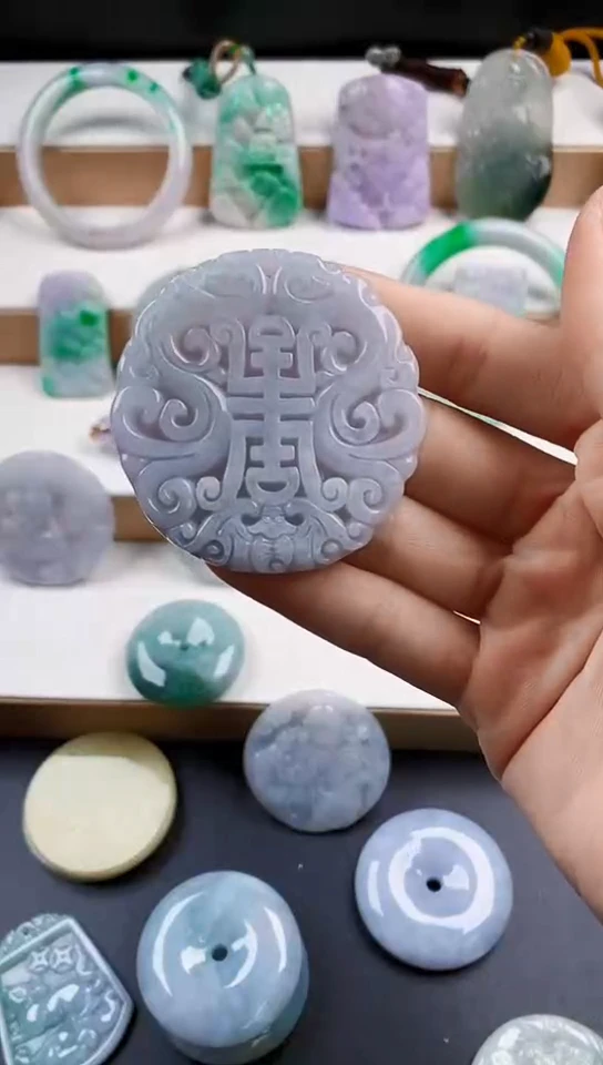 颈饰未镶嵌翡翠天然翡翠吊坠挂件