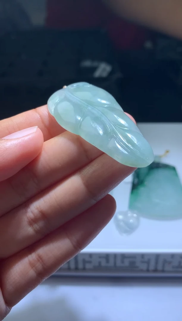 定制翡翠未镶嵌毛货