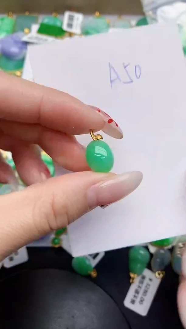 【闪购商品】翡翠颈饰18K金镶嵌000000000000