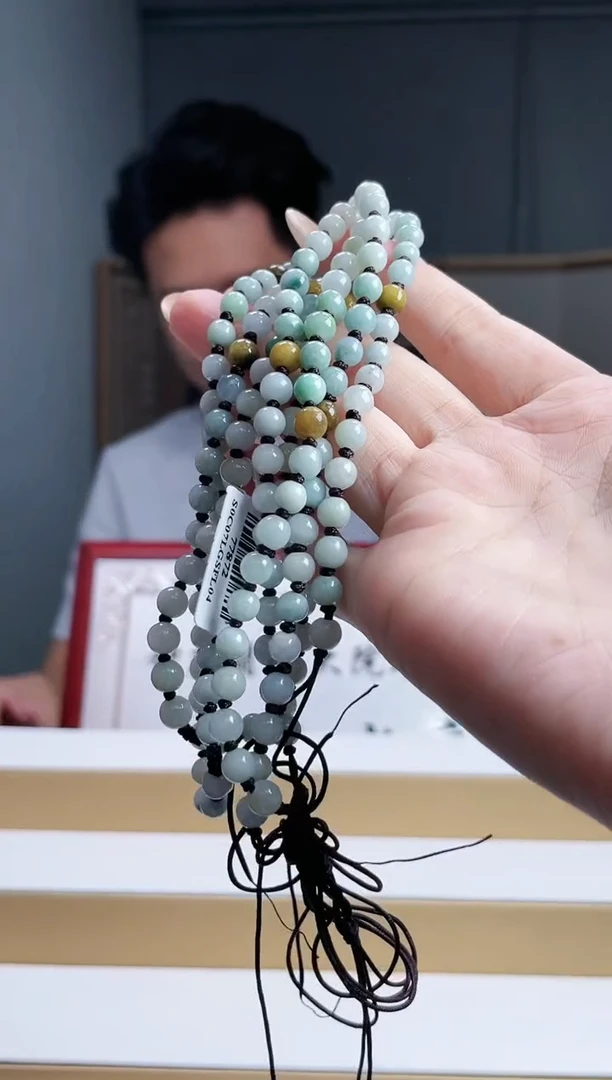 翡翠未镶嵌颈饰多样性发其一（珠链）多样性发自选