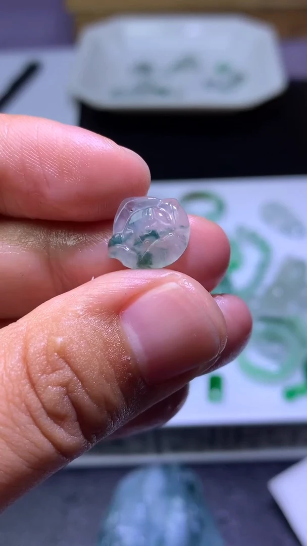 未镶嵌定制翡翠毛货