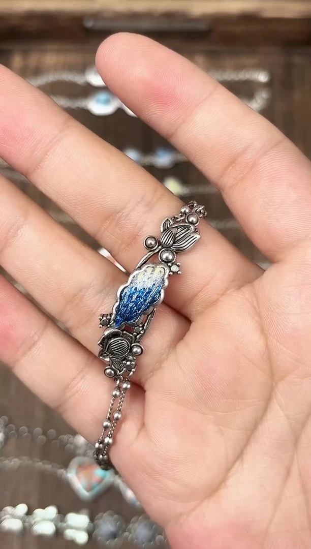 织绣民族风非遗老绣饰品148