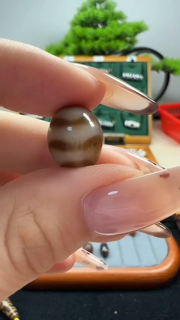 玛瑙/玉髓（覆膜）颈饰未镶嵌1.（微瑕随机发货）