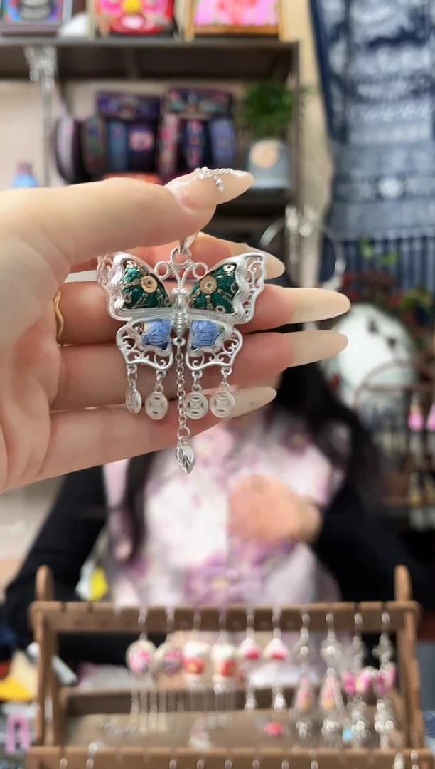 织绣民族风非遗老绣饰品113