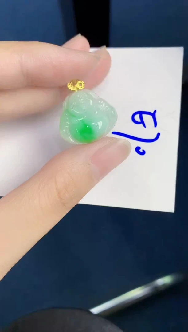 翡翠未镶嵌颈饰天然翡翠緬甸A貨