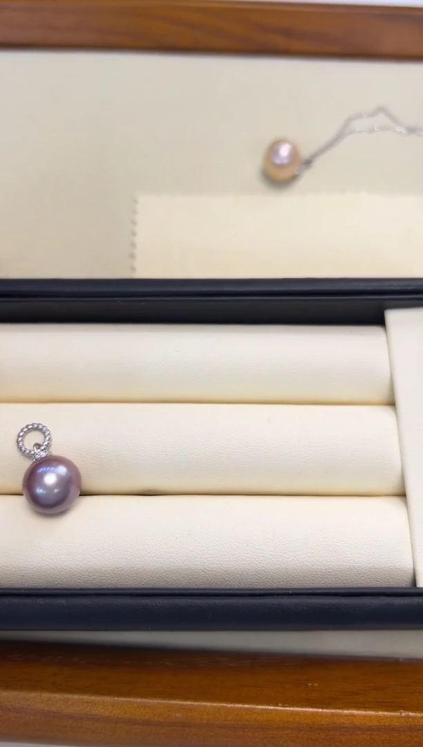 颈饰银S925镶嵌淡水珍珠12MM左右