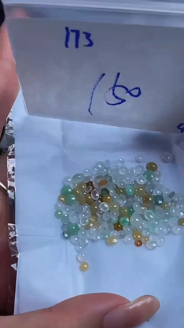 翡翠裸石未镶嵌天然缅甸翡翠A货173