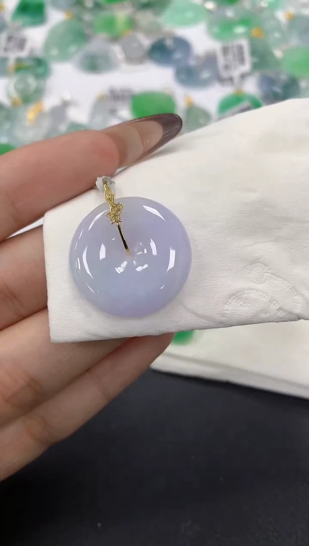 颈饰18K金镶嵌翡翠a货假一赔三支持复检百元上9元证书费自理