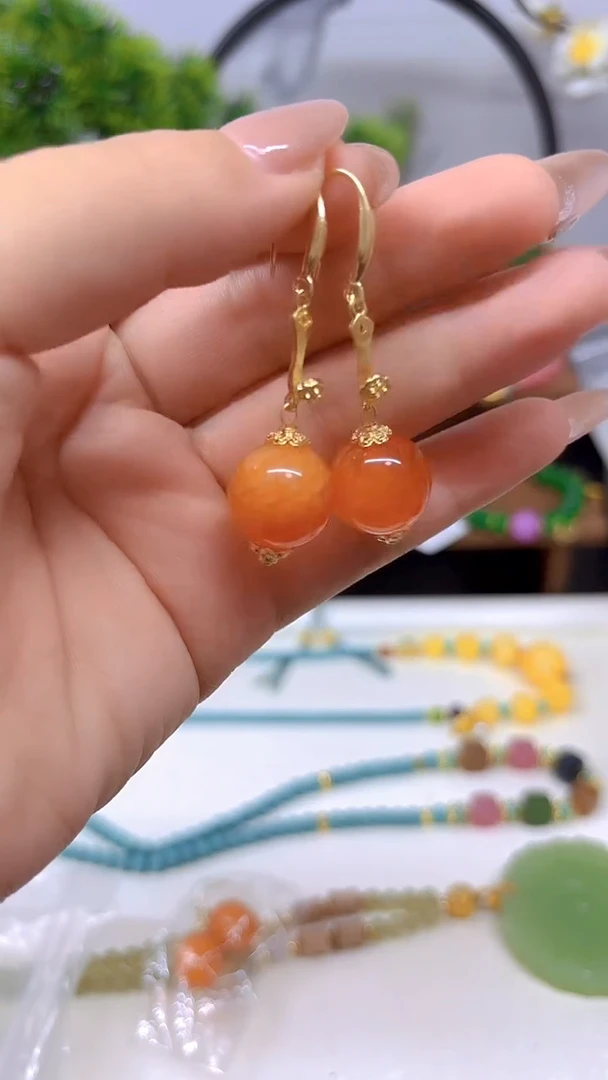 14K金镶嵌蜜蜡耳饰E722