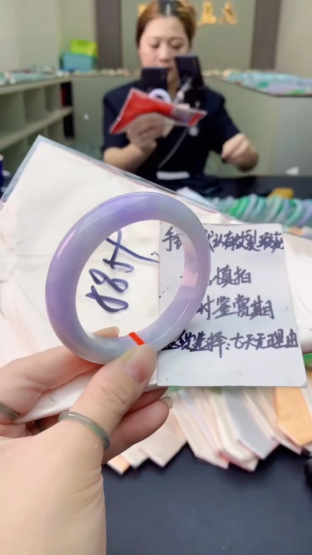 翡翠手镯未镶嵌0013083333