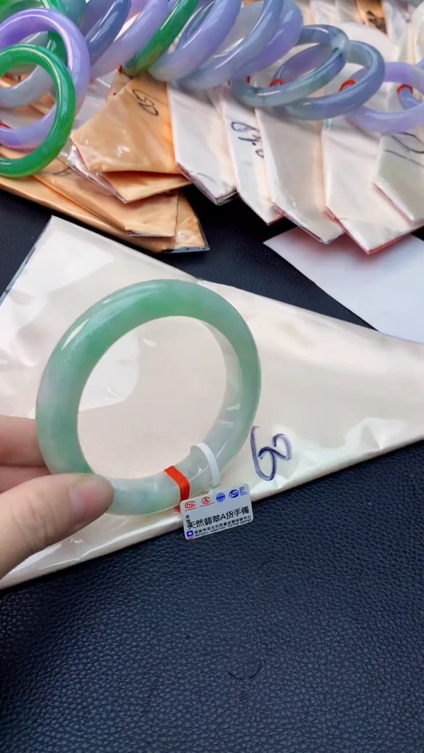 未镶嵌手镯翡翠0533791730