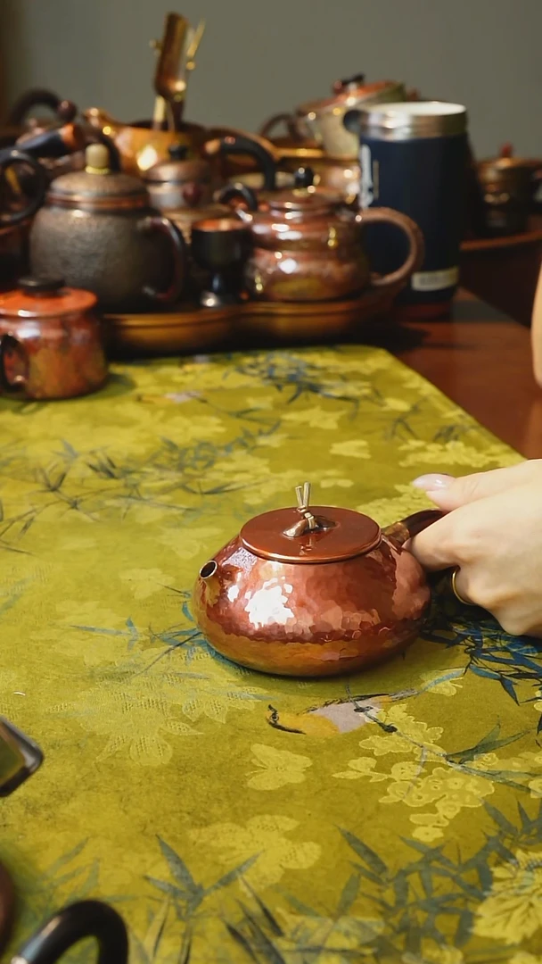 纯紫铜红色石瓢泡茶壶