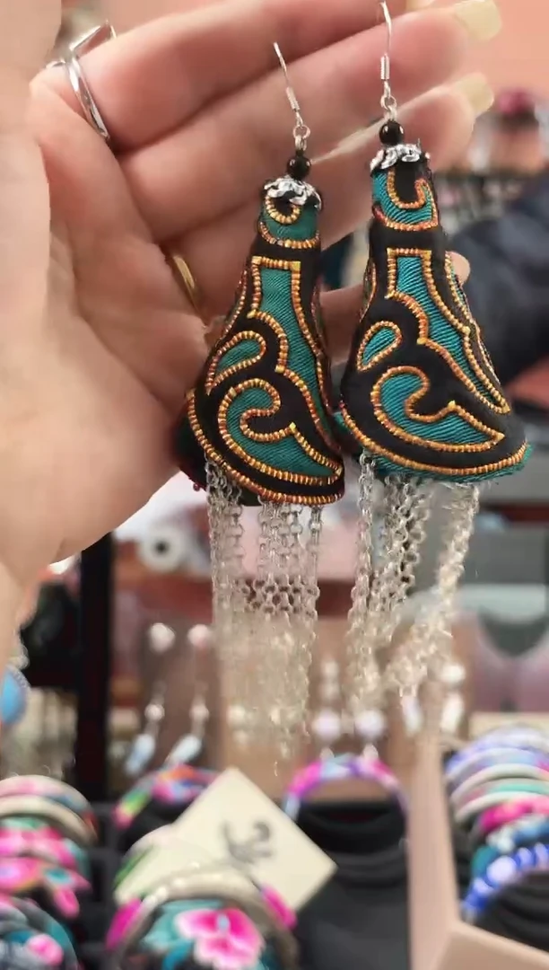 织绣艺枝独绣手工饰品240