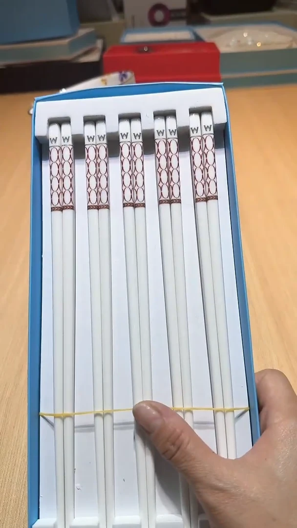 【闪购商品】瓷片锅碗瓢盆一件不剩