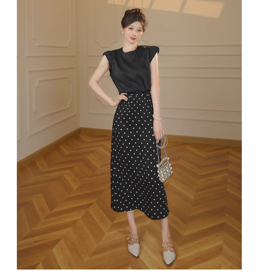 【张小小】【两件套】2025夏装整套时尚减龄T恤波点半身裙套装D2708