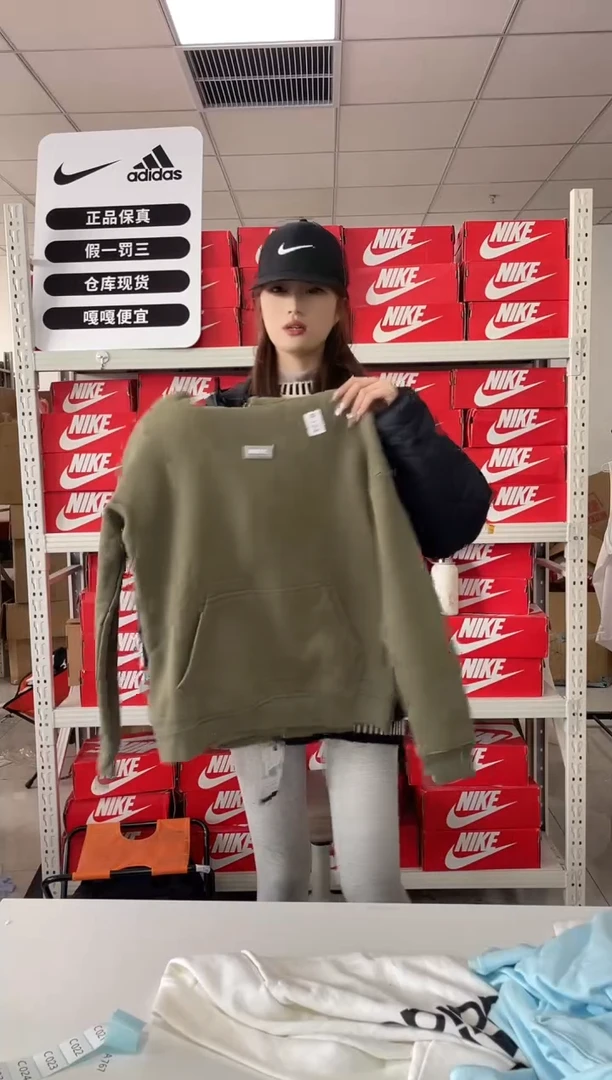 编码 124闪购尺码 s  Nike/耐克卫衣卫裤以直播间过款为主