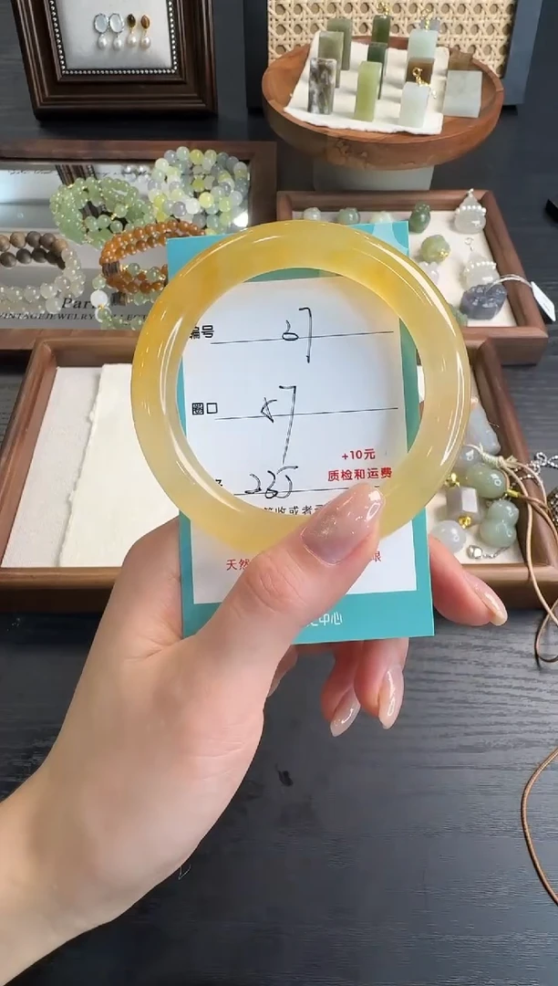 未镶嵌手镯石英质玉37