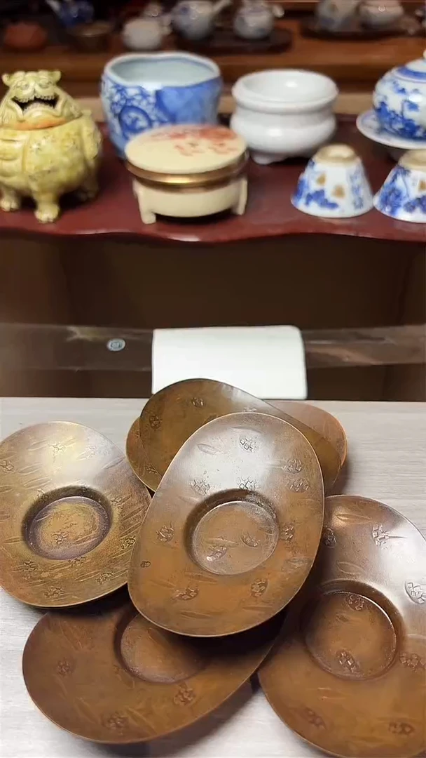 谢谢老板，回流产品有磨损正常，谨慎买！