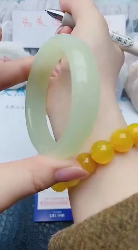未镶嵌手镯石英质玉x60+58-59