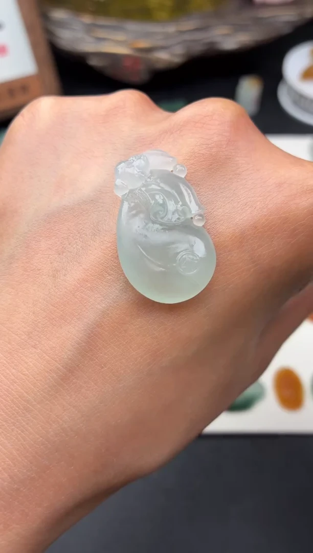 未镶嵌定制翡翠翡翠